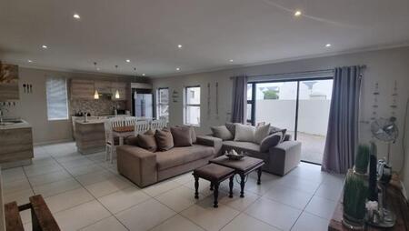 3 Bedroom House in Sunset Estate