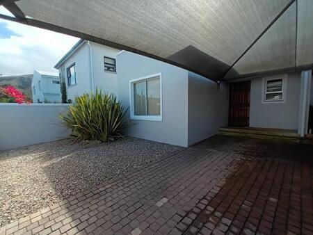 1 Bedroom Apartment in Voelklip