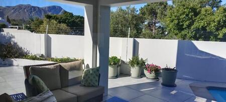 3 Bedroom House in Eastcliff