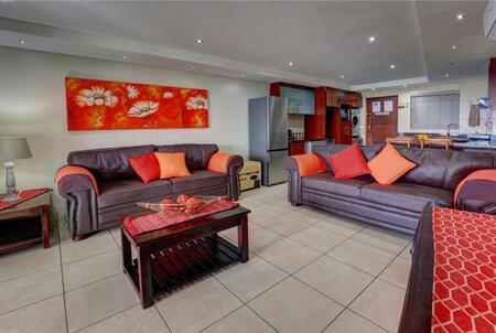 2 Bedroom Apartment in De Bakke