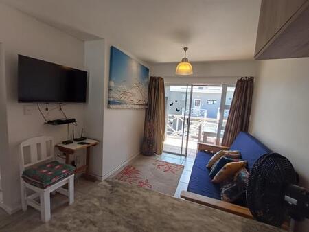 2 Bedroom Flat in De Bakke