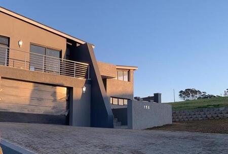 3 Bedroom House in Le Grand Estate