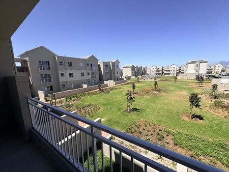 2 Bedroom Apartment in Sunningdale