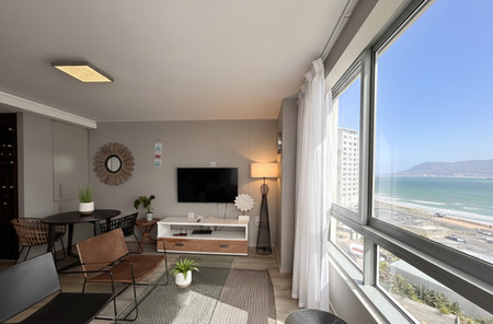 2 Bedroom Apartment in Table View