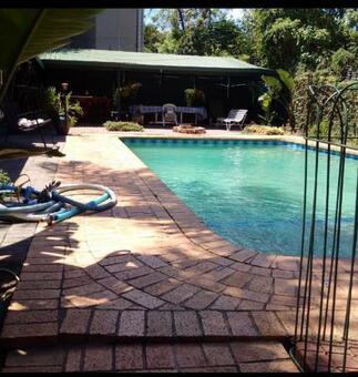 5 Bedroom House in Menlo Park