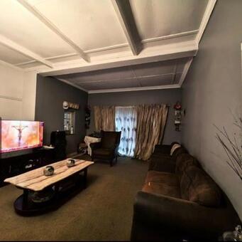 3 Bedroom House in Muckleneuk