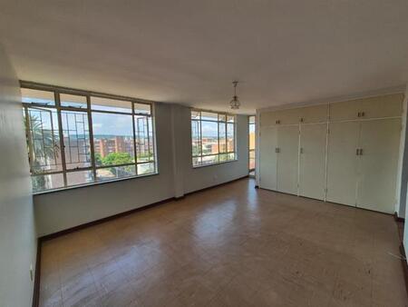 2 Bedroom Apartment in Sunnyside
