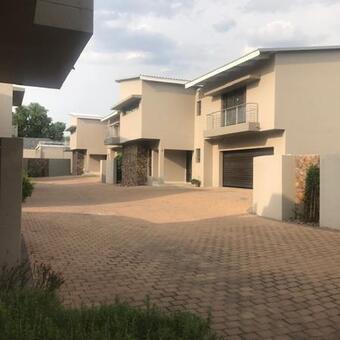 3 Bedroom House in Brooklyn