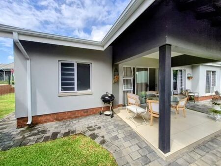 2 Bedroom House in Waterkloof