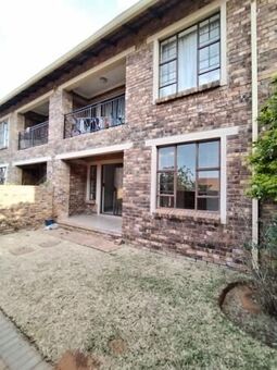 2 Bedroom Apartment in Magalieskruin