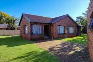 3 Bedroom House in Doornpoort