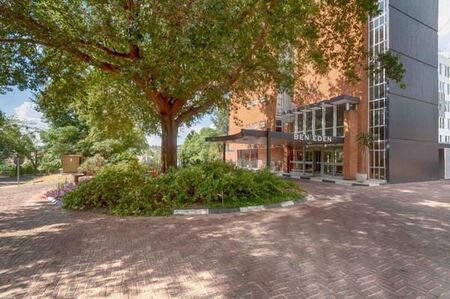 3 Bedroom Apartment in Benmore Gardens