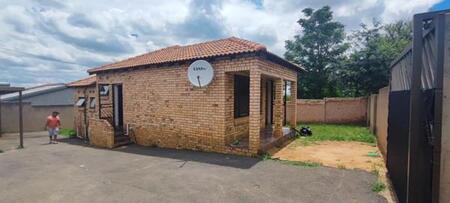 2 Bedroom House in Eldorado Park