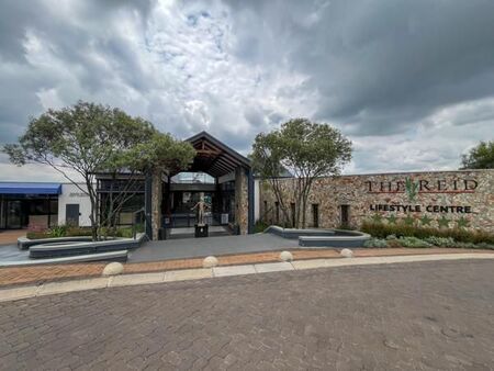 1 Bedroom Apartment in Linbro Park