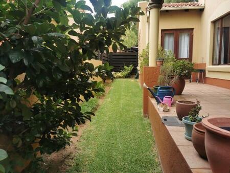 2 Bedroom Cluster in Douglasdale