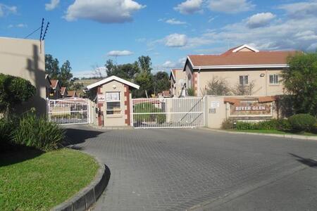 2 Bedroom Apartment in Buccleuch