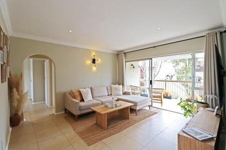 2 Bedroom Apartment in Bryanston
