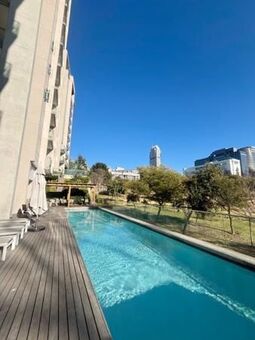 2 Bedroom Apartment in Sandton Central