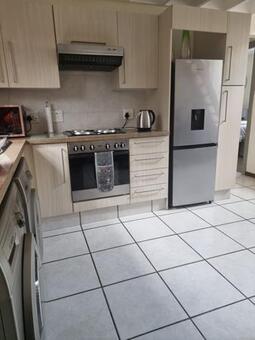 1 Bedroom Apartment in Broadacres
