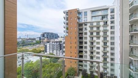 2 Bedroom Apartment in Rosebank