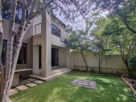 2 Bedroom Townhouse in Maroeladal