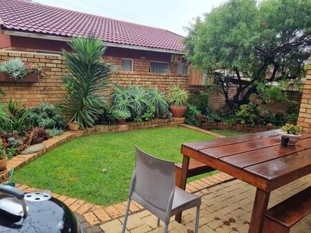 2 Bedroom Townhouse in Bergbron
