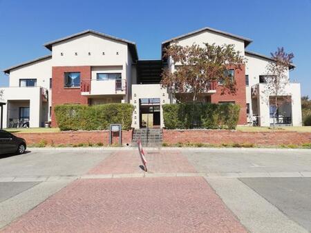 1 Bedroom Apartment in Jackal Creek Golf Estate