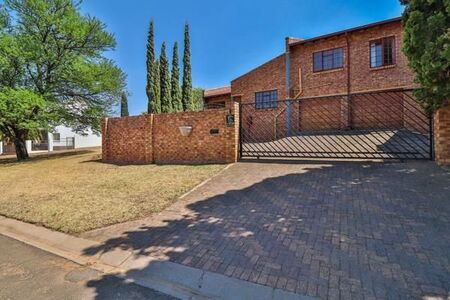 4 Bedroom House in Jordaan park