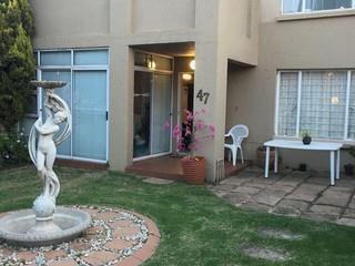 2 Bedroom Townhouse in Glen Marais