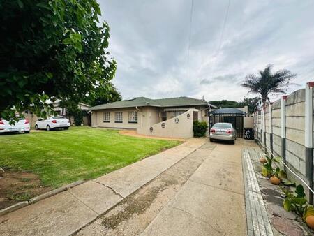 3 Bedroom House in Wychwood