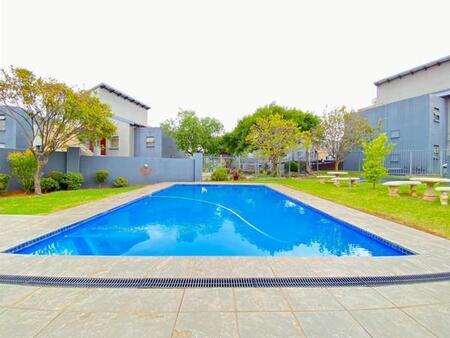 2 Bedroom Apartment in Greenstone Hill