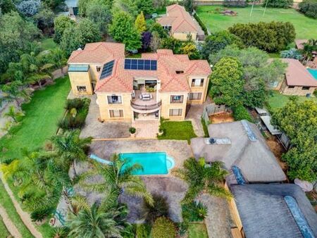 4 Bedroom House in Benoni Ah