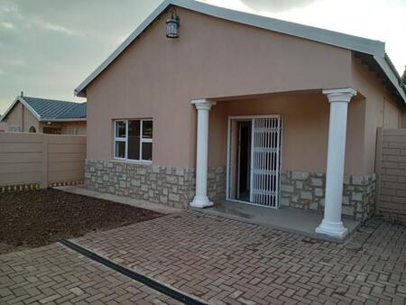 3 Bedroom House in Harmelia