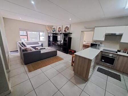 2 Bedroom Apartment in Die Hoewes