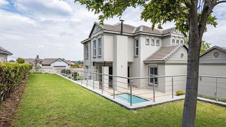 3 Bedroom House in Rietvlei Ridge Country Estate