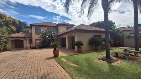 3.5 Bedroom House in Midstream Estate