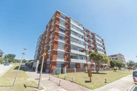 2 Bedroom Apartment in Humewood