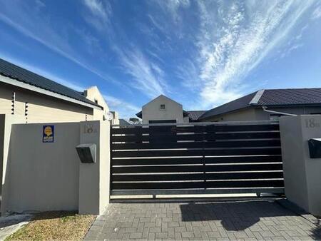 3 Bedroom House in Pinelands