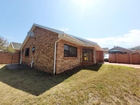 3 Bedroom Simplex in Blue Bend