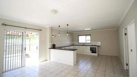 2 Bedroom House in Nahoon Valley