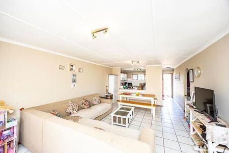 2 Bedroom House in Gonubie