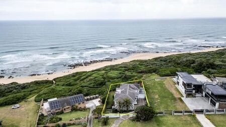 4 Bedroom House in Winterstrand