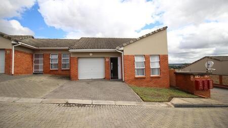 3 Bedroom Apartment in Beacon Bay