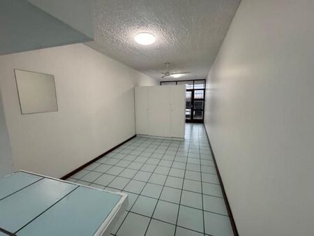 Studio apartment in Amalinda