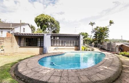 3 Bedroom House in Manor Gardens