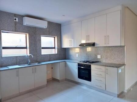 3 Bedroom Apartment in Sydenham