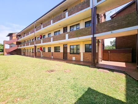 1 Bedroom Apartment in Amanzimtoti