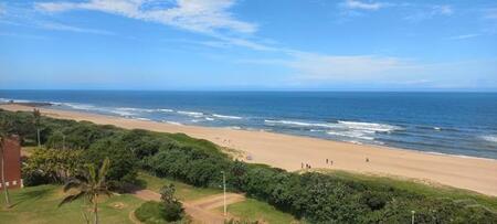 2 Bedroom Apartment in Amanzimtoti