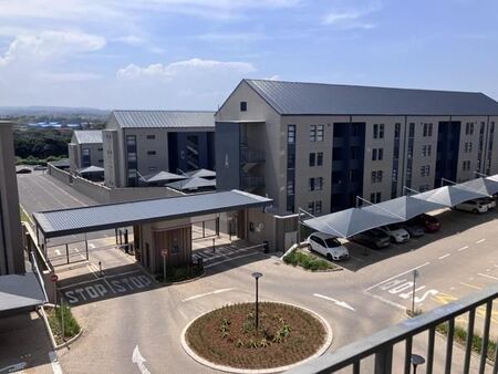 2 Bedroom Apartment in Umbogintwini