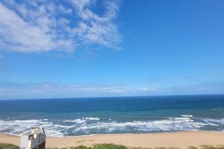 2 Bedroom Apartment in Amanzimtoti